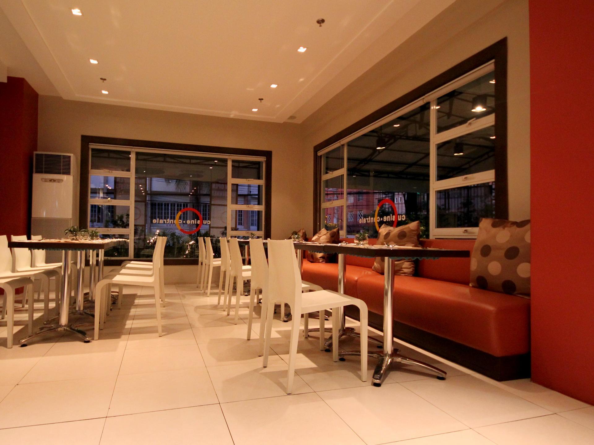 Casa Pura Inn And Suites Кесон Сити Екстериор снимка