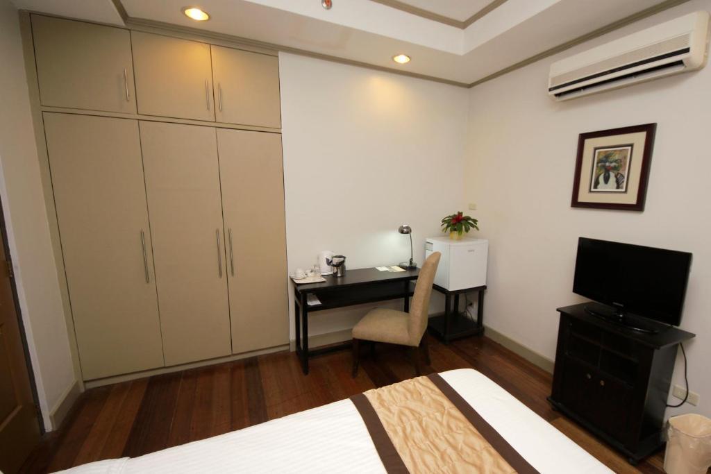 Casa Pura Inn And Suites Кесон Сити Екстериор снимка